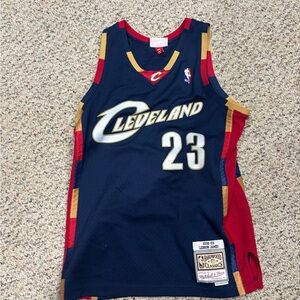 LeBron James vintage Cleveland Cavaliers Basketball Jersey